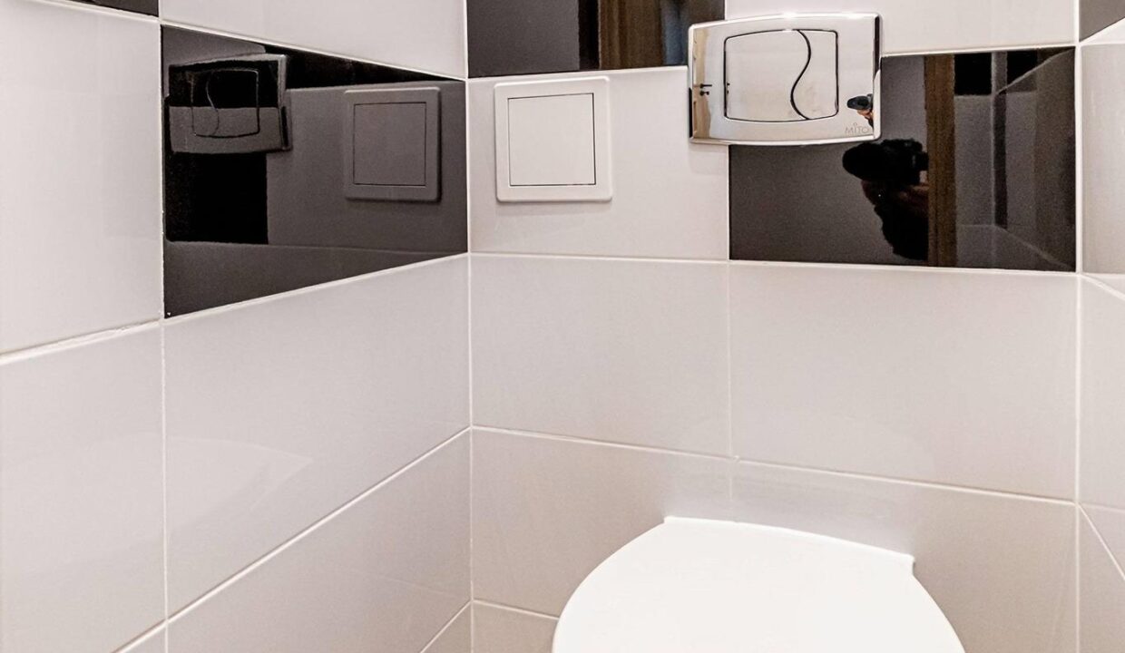 56447504_342498996389125_3847888035442065408_n (Copy)